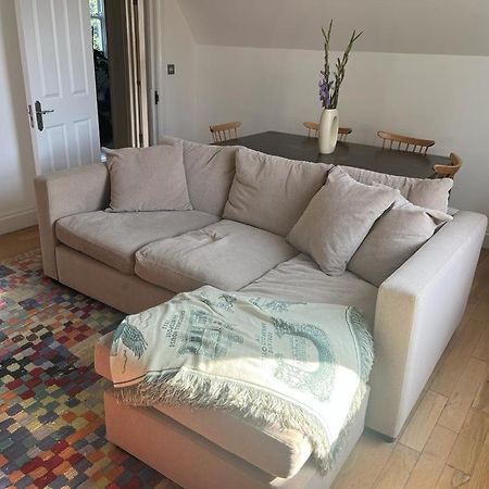 2 Bedroom Top Floor Flat, West Dulwich Free Street Parking Лондон Экстерьер фото